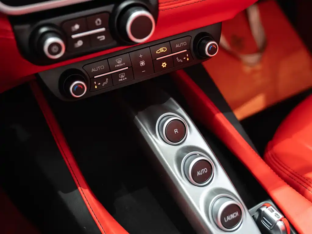 Ferrari Portofino 2019 — фото 25
