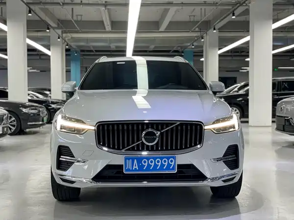 Volvo XC60 2022