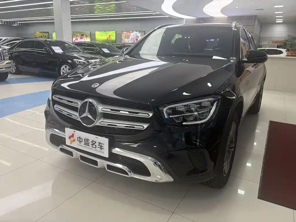 Mercedes-Benz GLC 2021 — фото 1