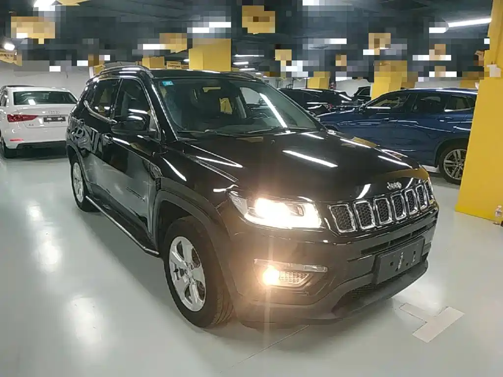 Jeep Compass 2018 — фото 4