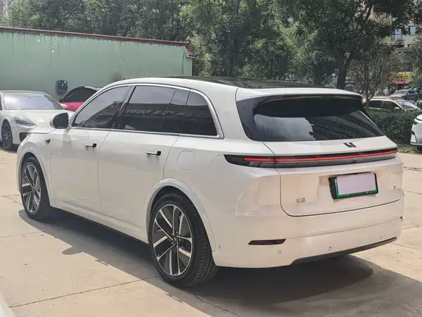 Li Auto L7 2025