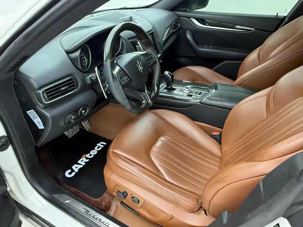 Maserati Levante 2017 — фото 18