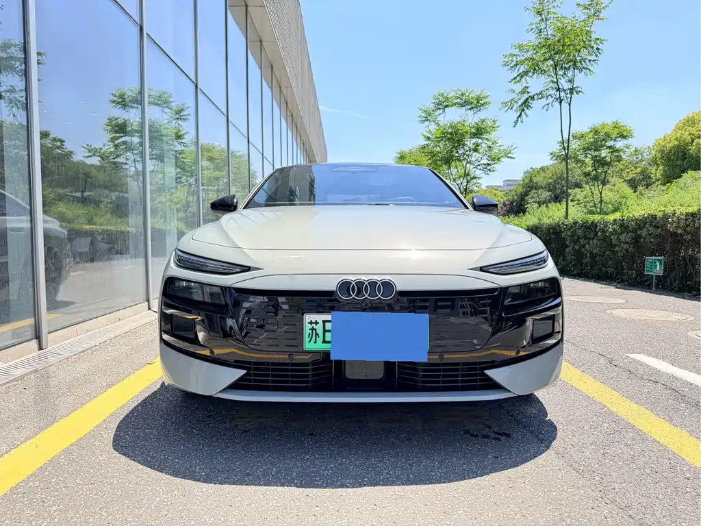 Audi A6L e-tron 2026 — фото 2