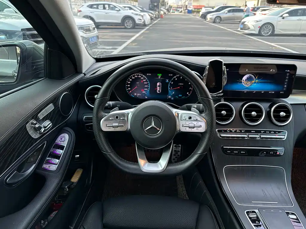 Mercedes-Benz C-Class 2020 — фото 15