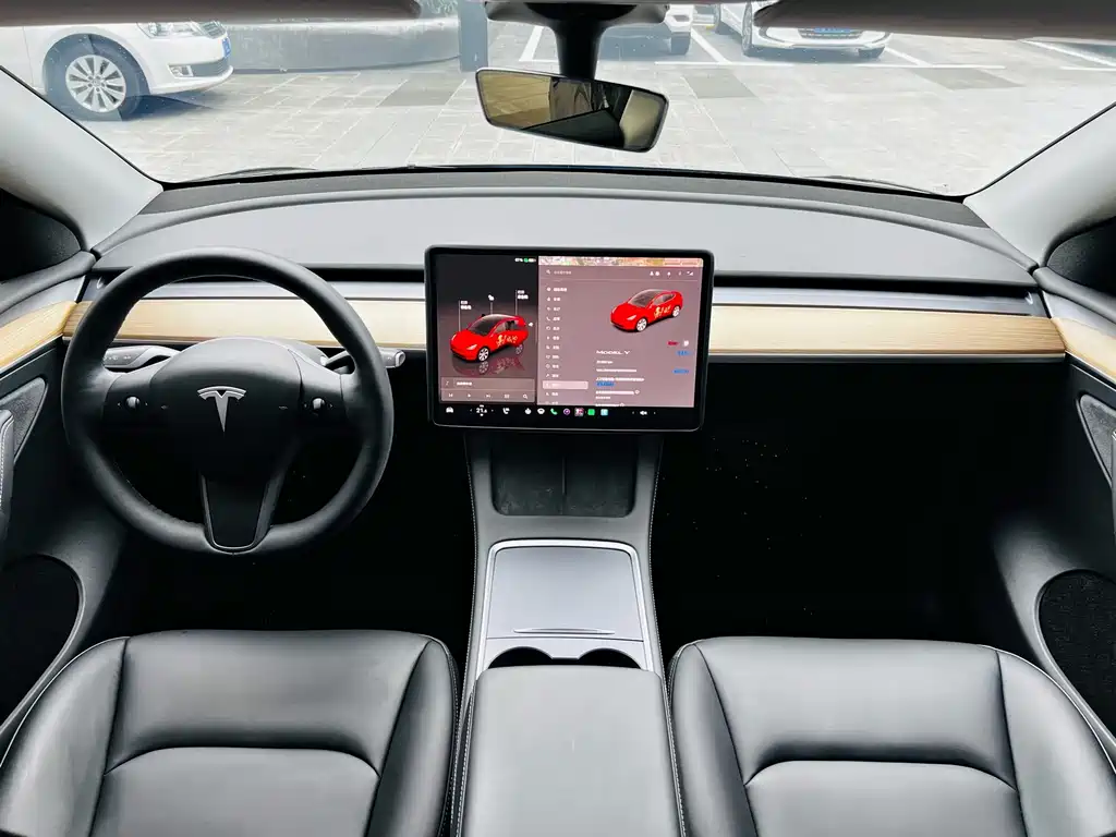 Tesla Model Y 2023 — фото 5