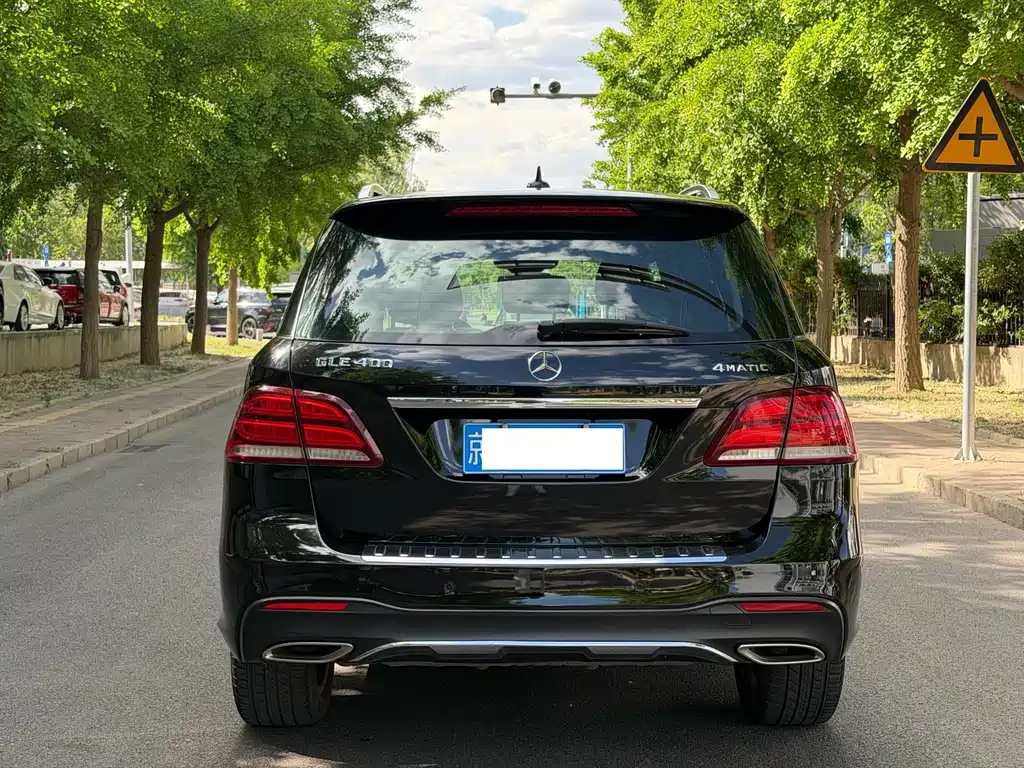 Mercedes-Benz GLE 2016 — фото 4