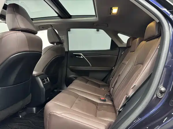 Lexus RX 2021