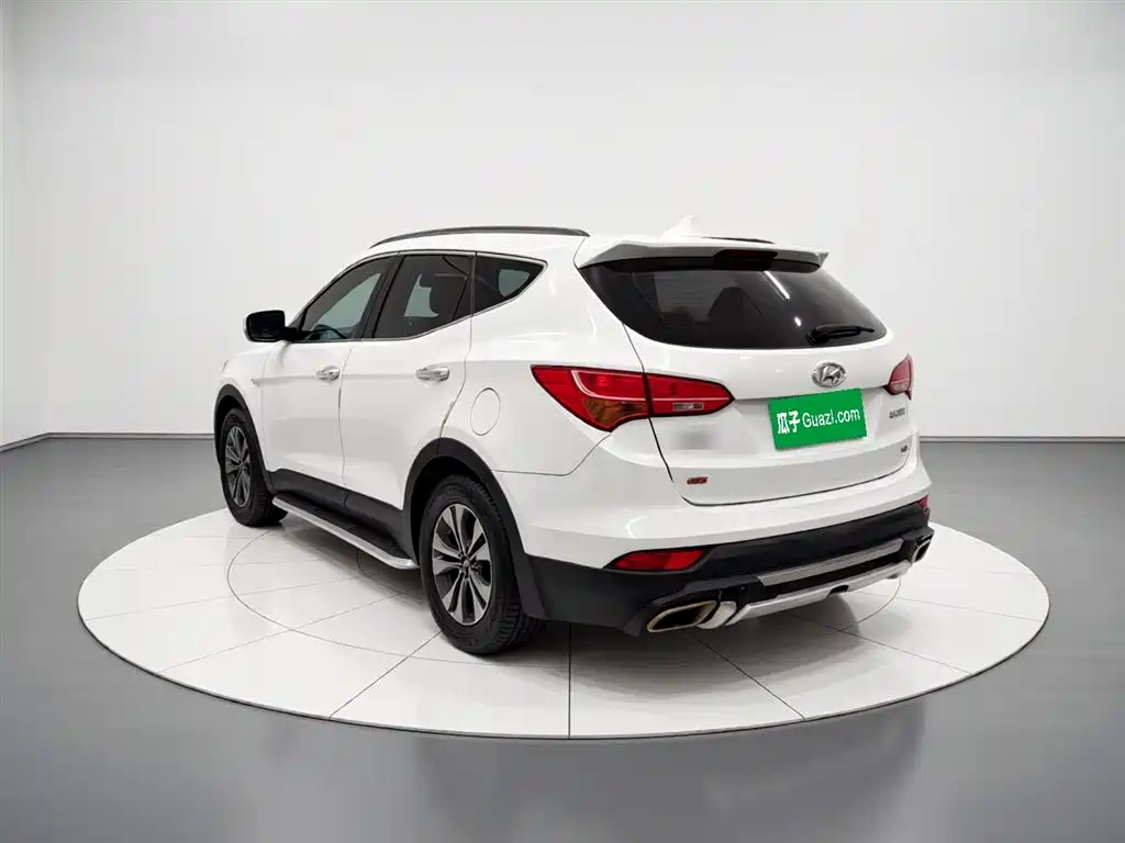Hyundai Santa Fe 2015 — фото 4