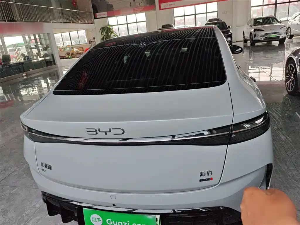 BYD Seal 2025 — фото 6