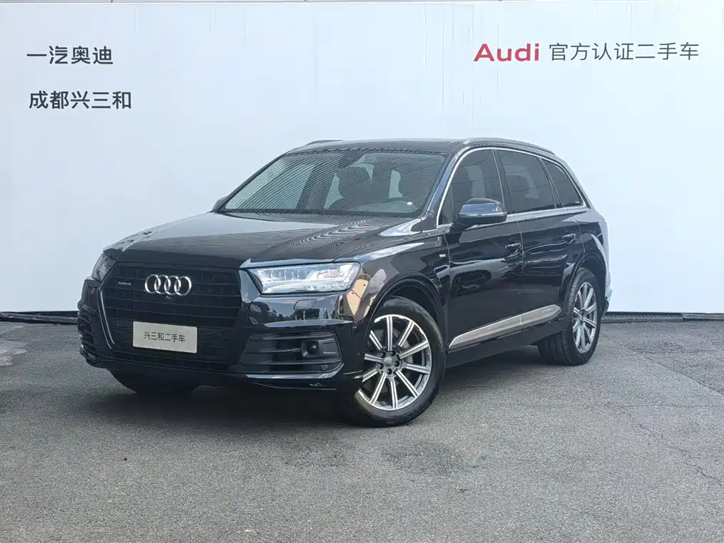 Audi Q7 2018 — фото 1