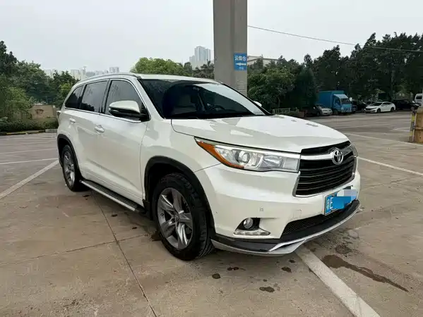 Toyota Highlander 2016