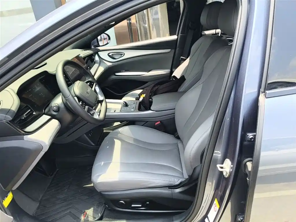 BYD Seal 07 DM-i 2024 — фото 15