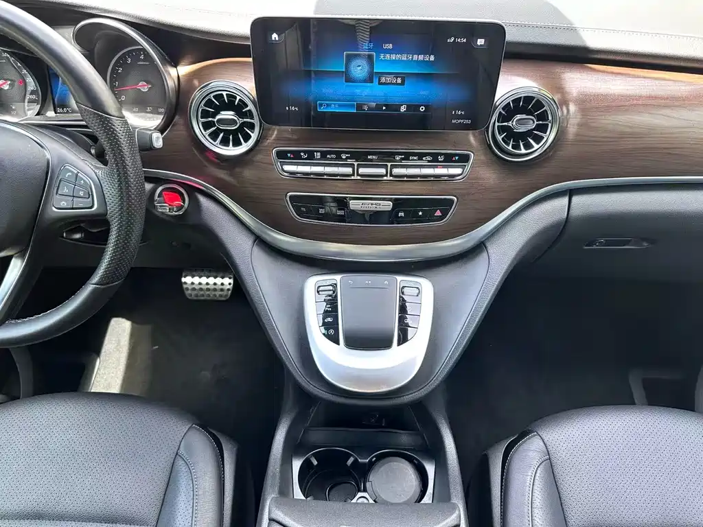 Mercedes-Benz V-Class 2022 — фото 12