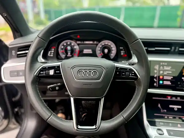 Audi A6L 2021