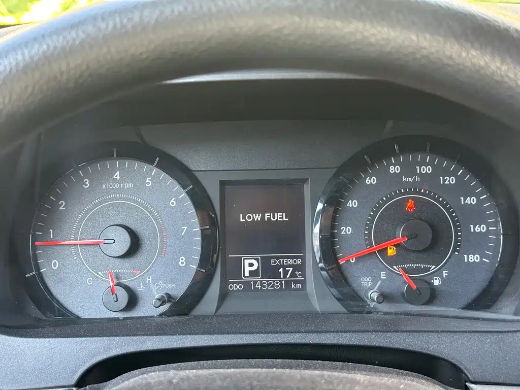 Toyota Sienna 2015 — фото 17