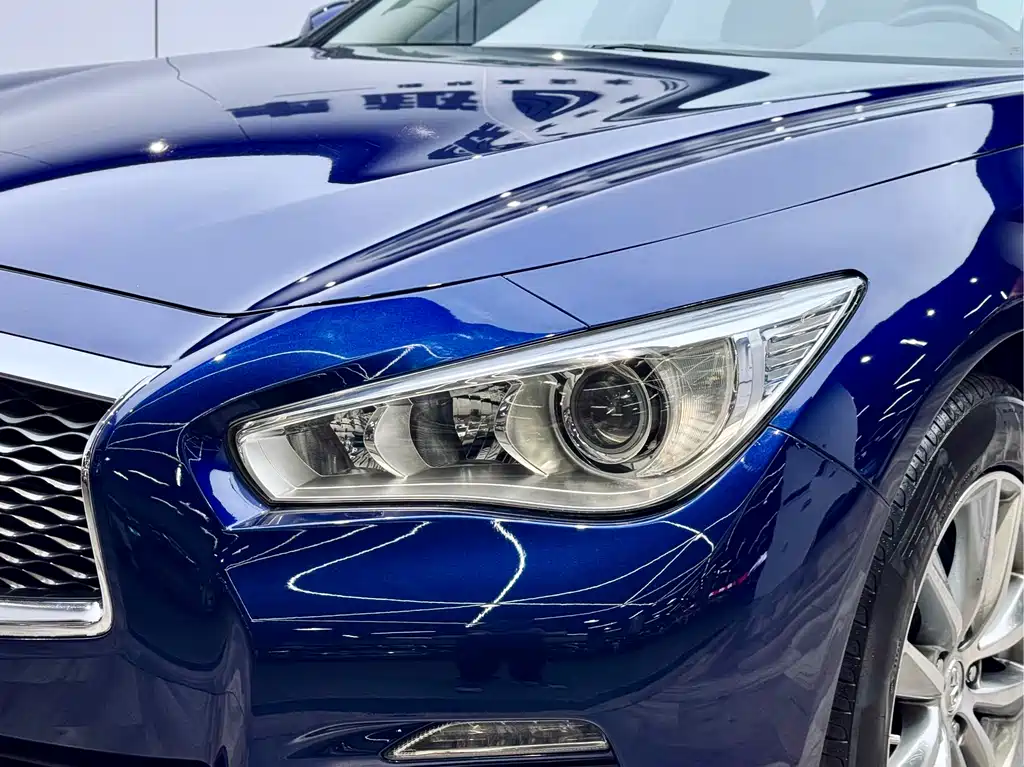 Infiniti Q50L 2017 — фото 22