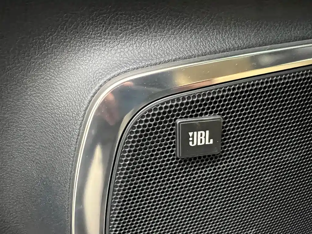 Toyota Alphard 2020 — фото 4