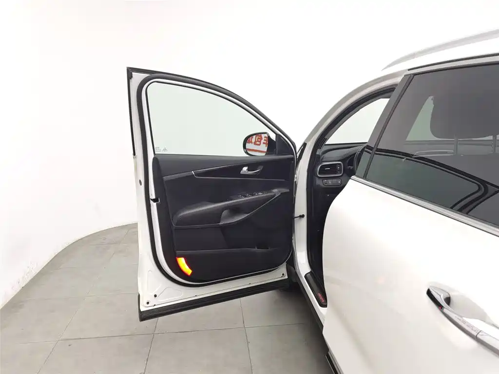 Kia Sorento 2015 — фото 8