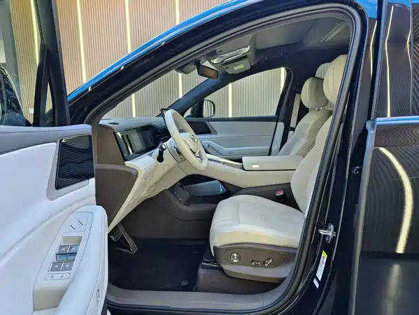 Denza N8L 2025