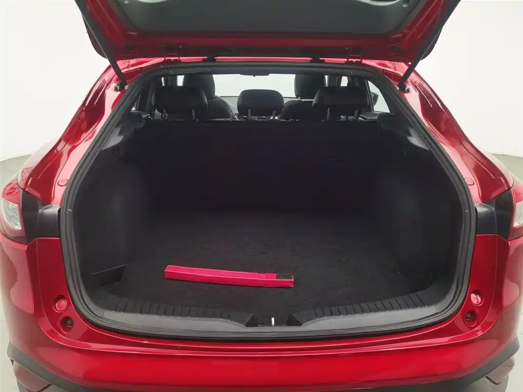 Mazda CX-4 2017 — фото 16
