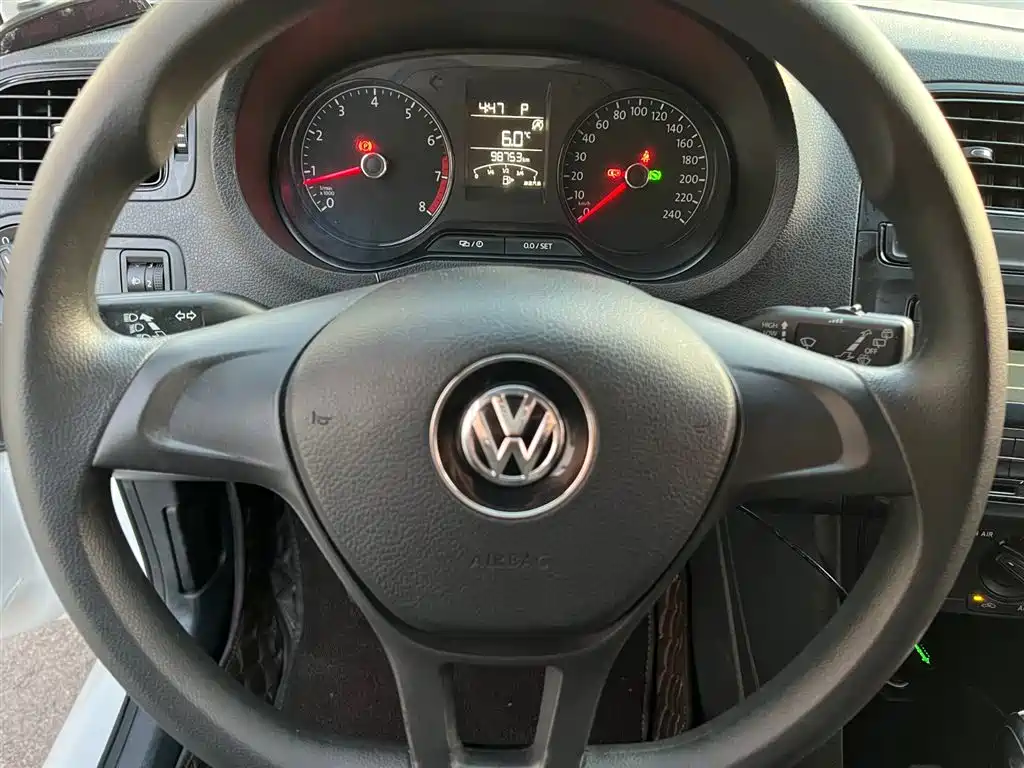 Volkswagen Polo 2018 — фото 13