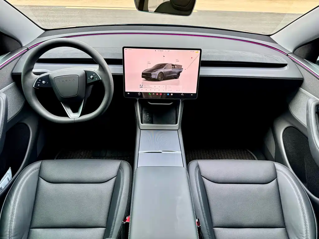 Tesla Model Y 2025 — фото 9