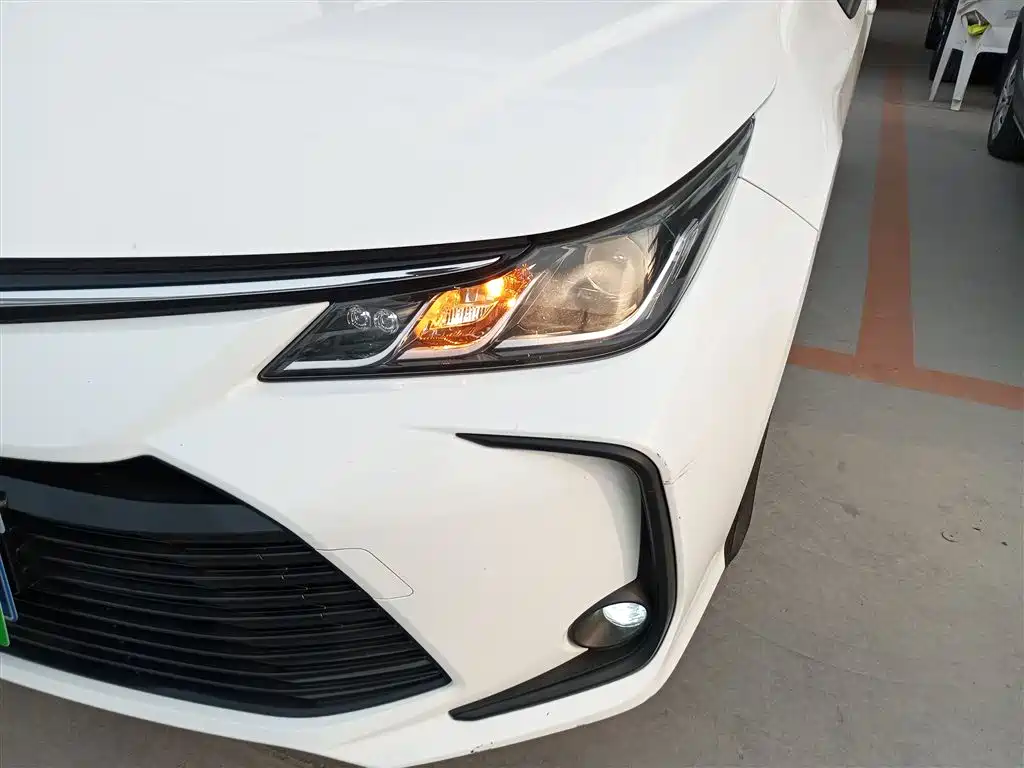 Toyota Corolla 2019 — фото 18
