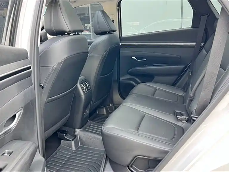 Hyundai Tucson 2023 — фото 21