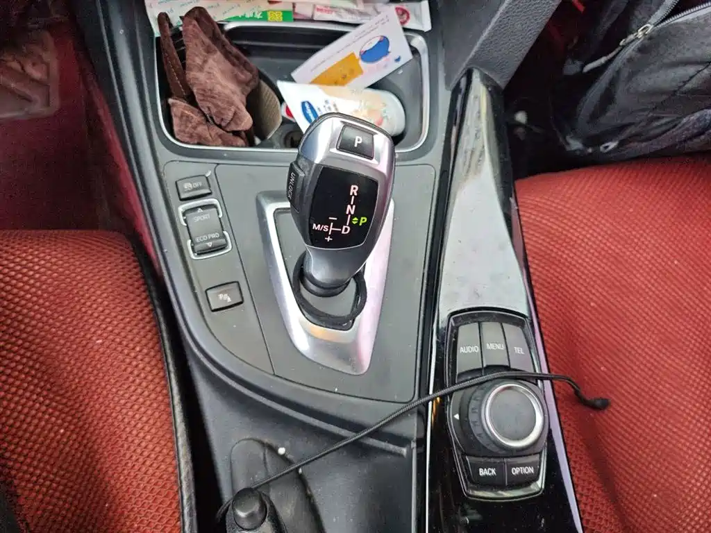 BMW 3 Series 2016 — фото 10