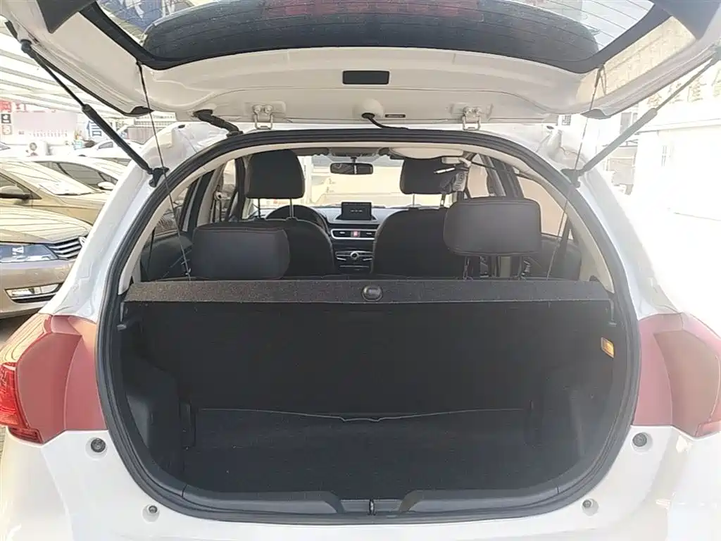 Haval H1 2018 — фото 19