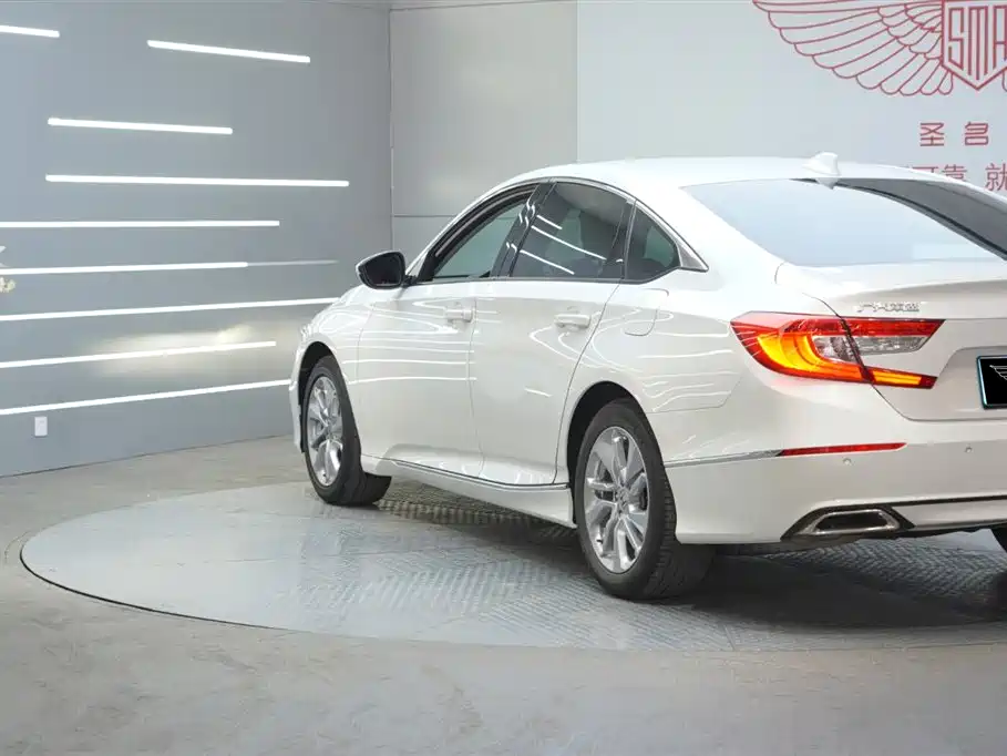 Honda Accord 2020 — фото 3