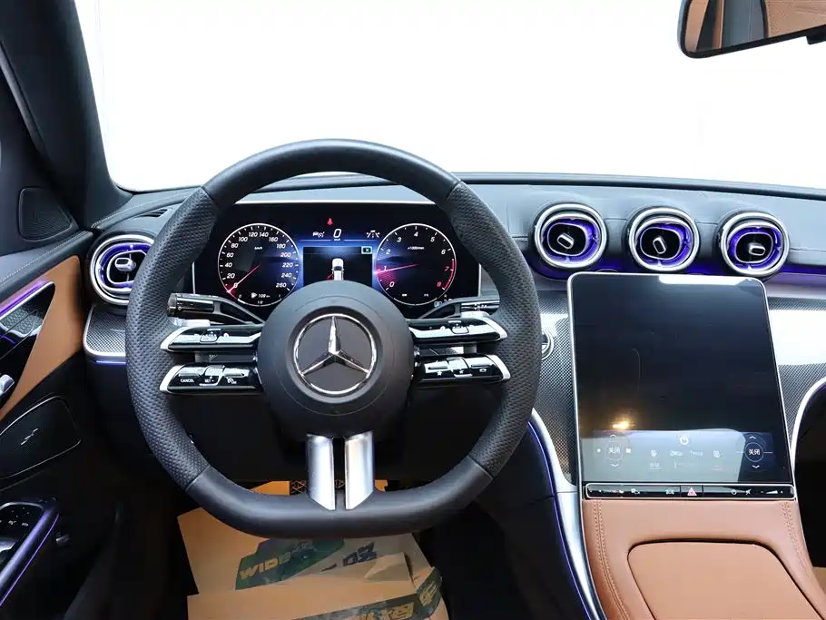 Mercedes-Benz C-Class 2024 — фото 28