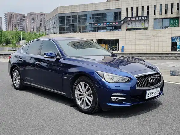 Infiniti Q50L 2016