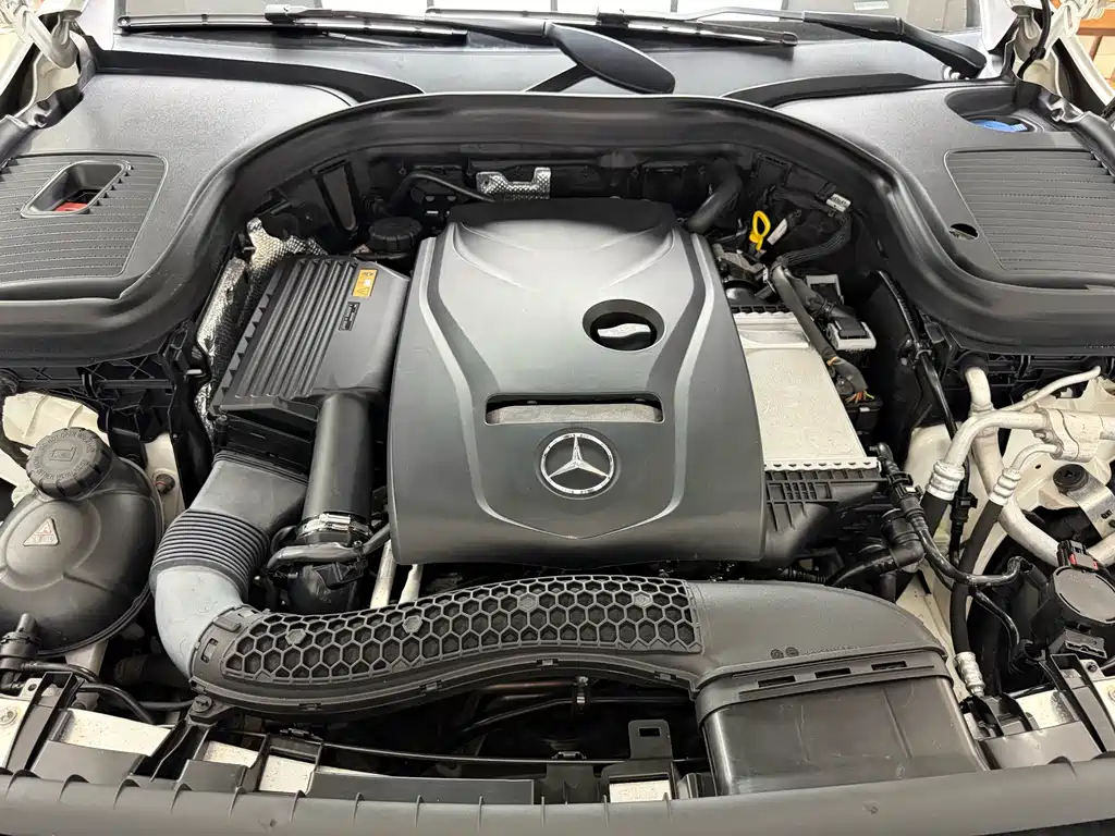 Mercedes-Benz GLC 2016 — фото 14