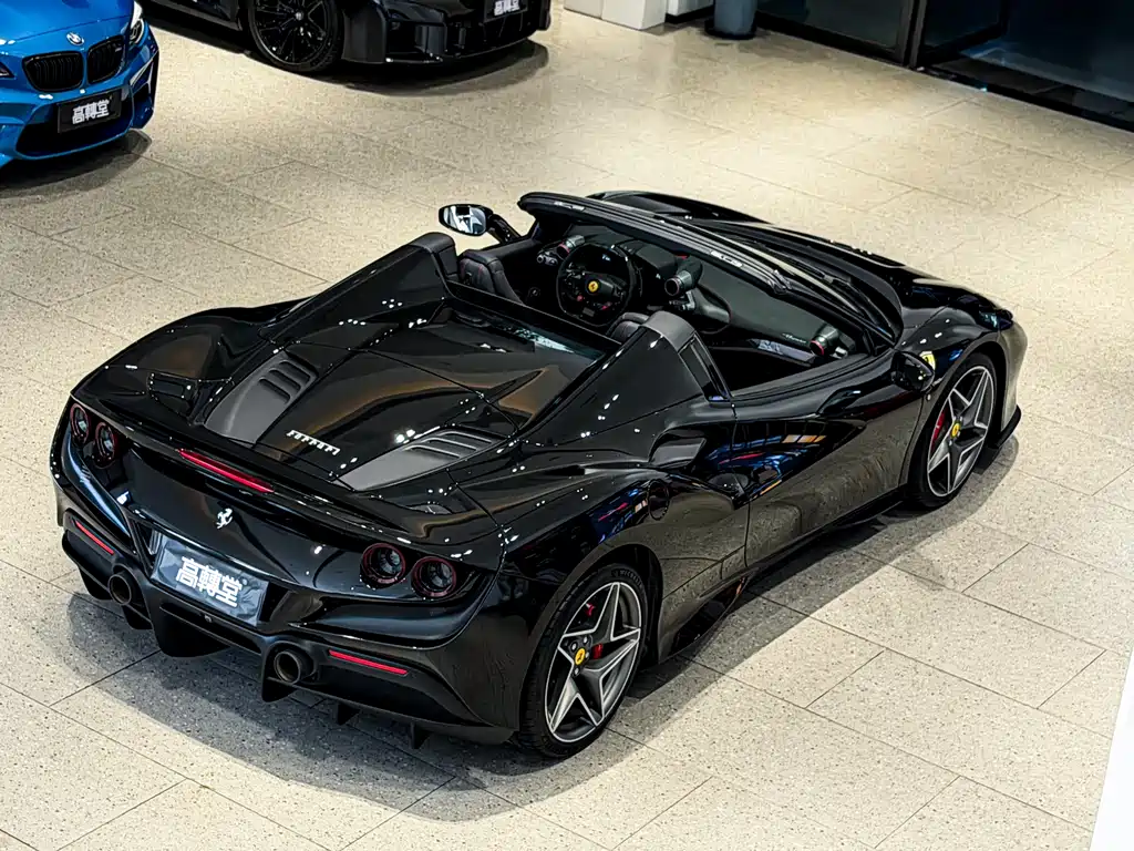 Ferrari F8 2022 — фото 8