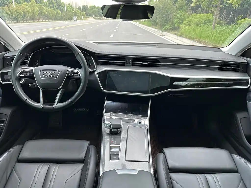 Audi A7 2021 — фото 11