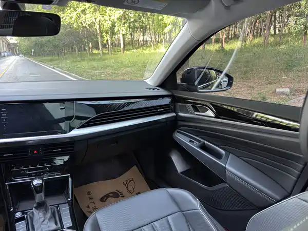 Volkswagen Passat 2024