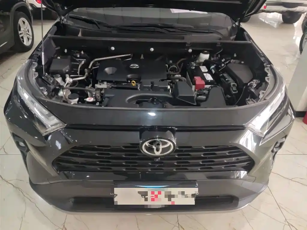Toyota RAV4 2023 — фото 16