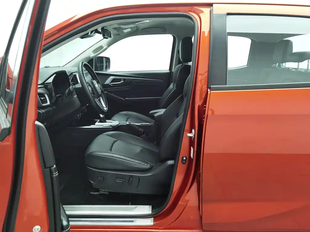 Isuzu D-MAX 2023 — фото 10