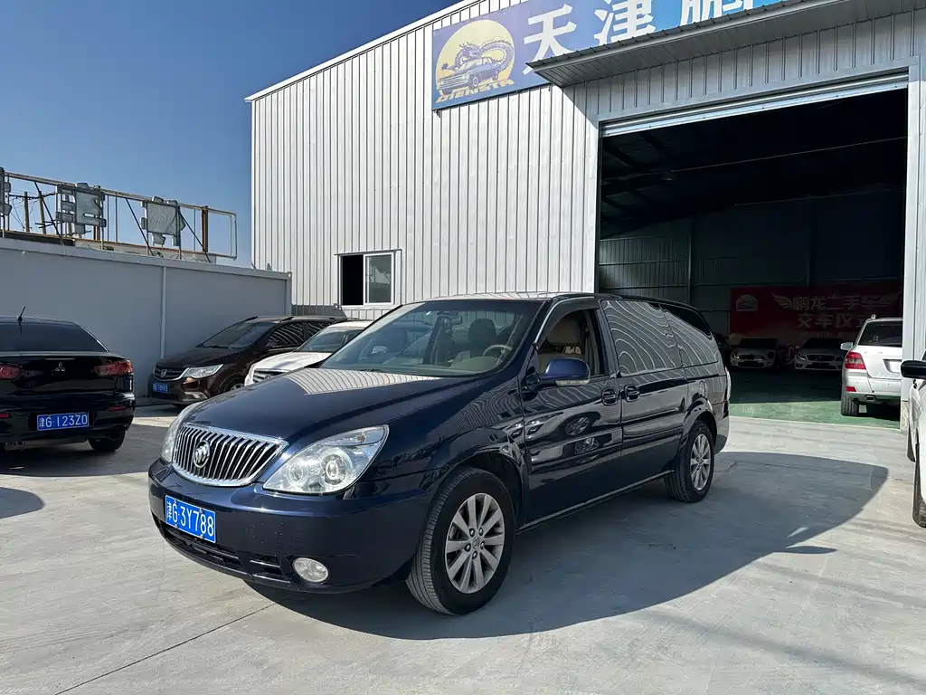 Buick GL8 2013