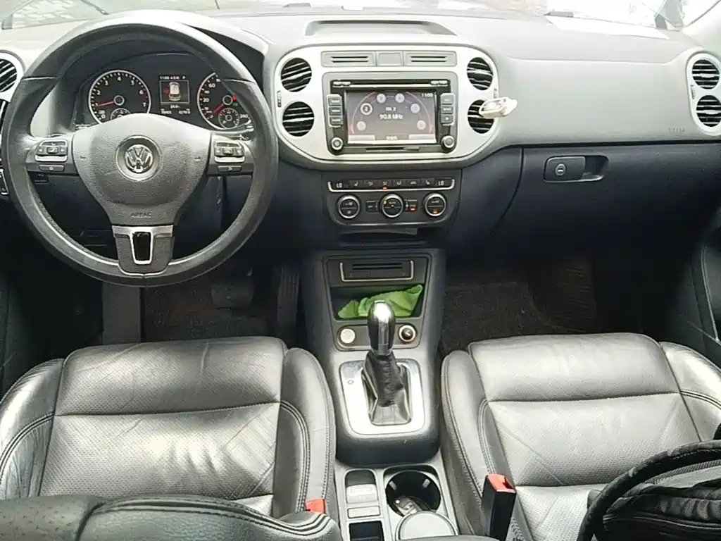 Volkswagen Tiguan 2016 — фото 10