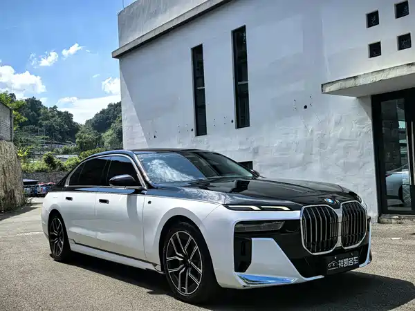 BMW 7 Series 2023