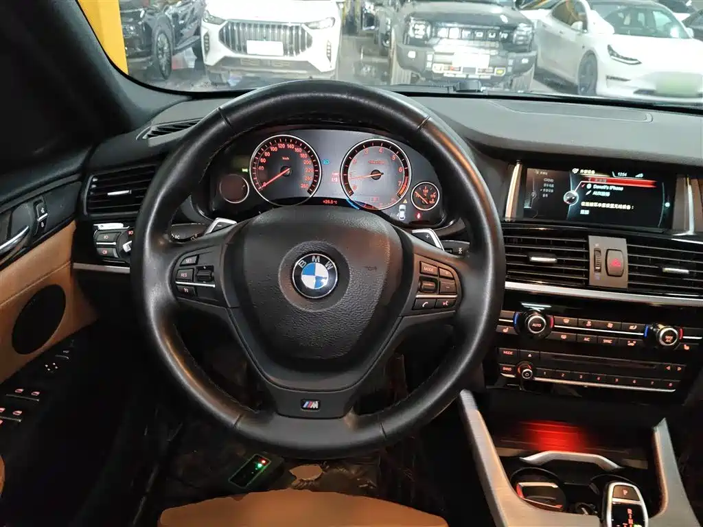 BMW X4 2015 — фото 11