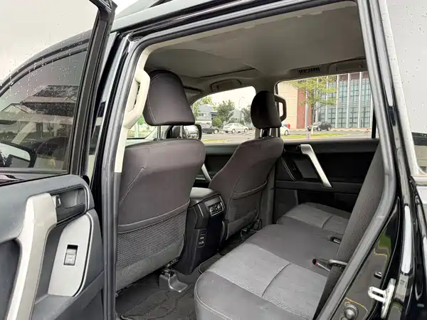 Toyota Prado 2019