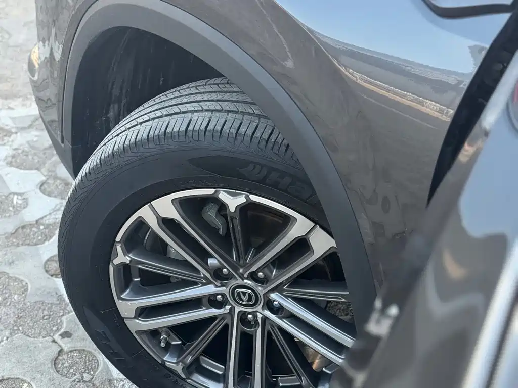 Changan CS75 PLUS 2021 — фото 12