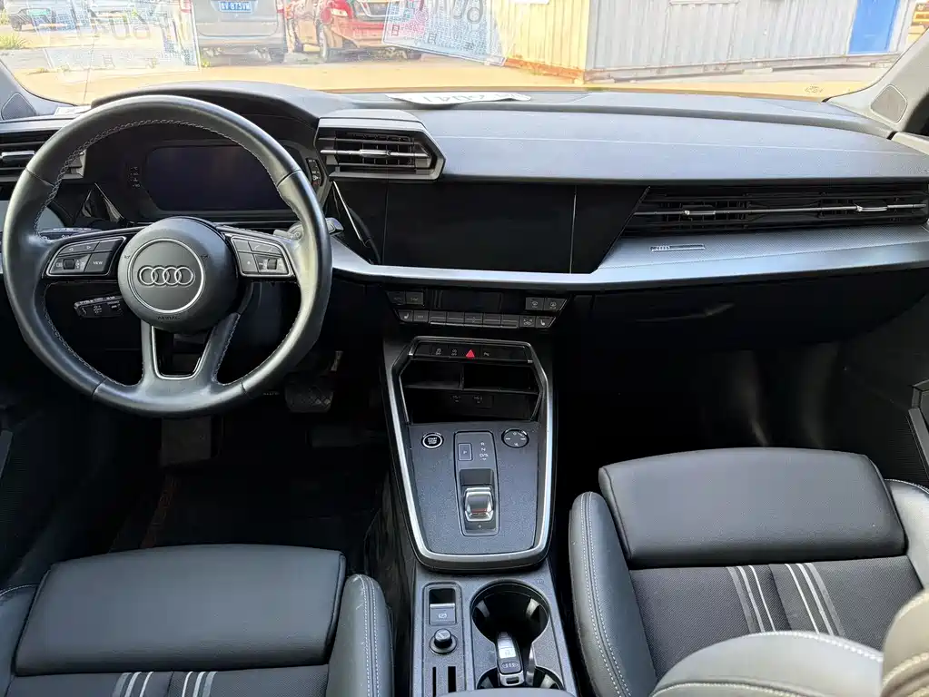 Audi A3 2022 — фото 14