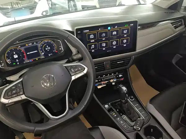 Volkswagen Bora 2024
