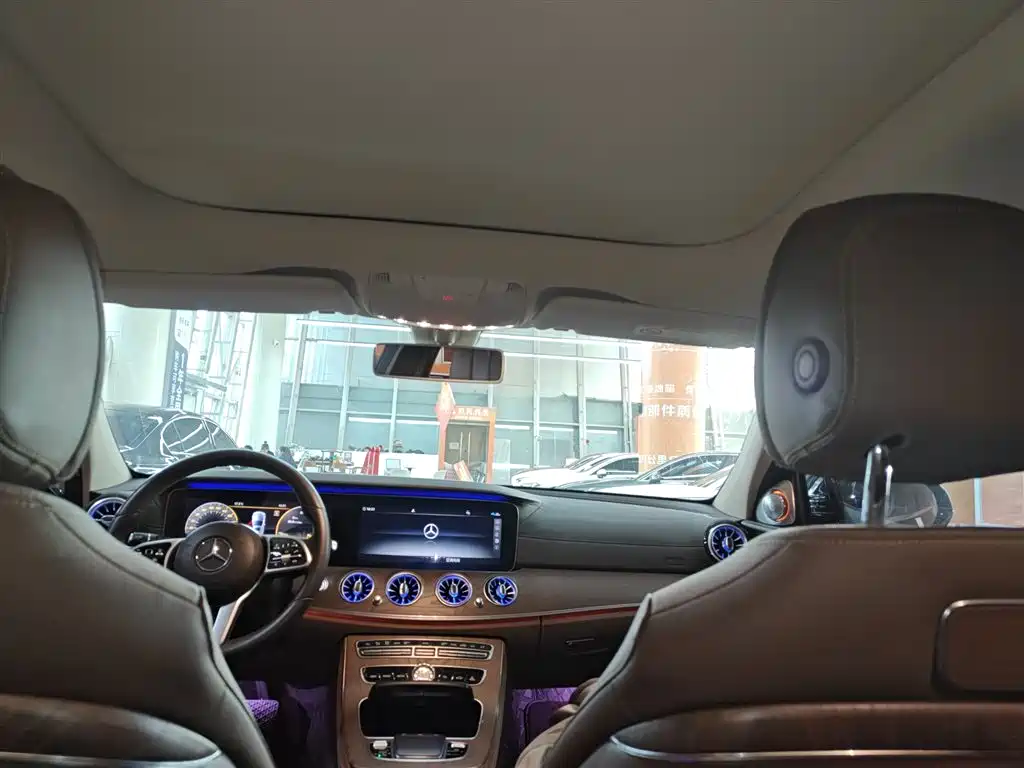 Mercedes-Benz E-Class 2020 — фото 18