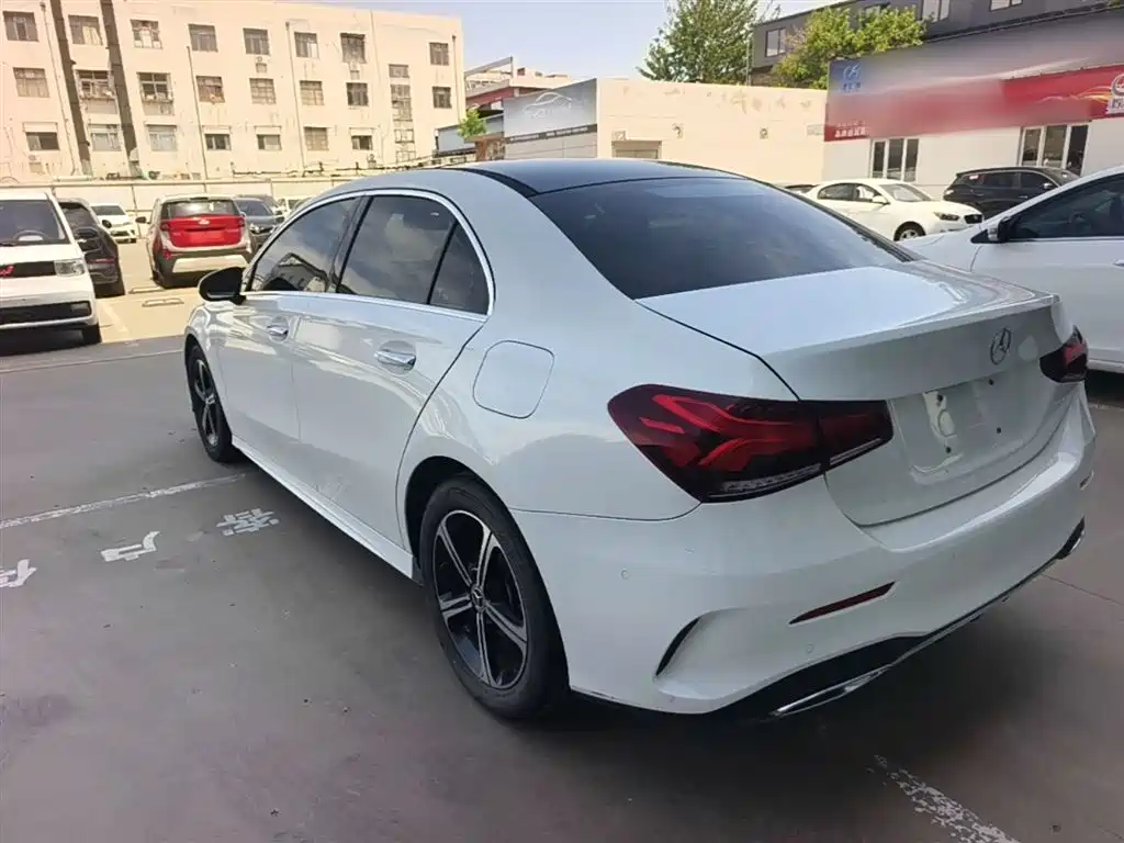Mercedes-Benz A-Class 2023 — фото 5
