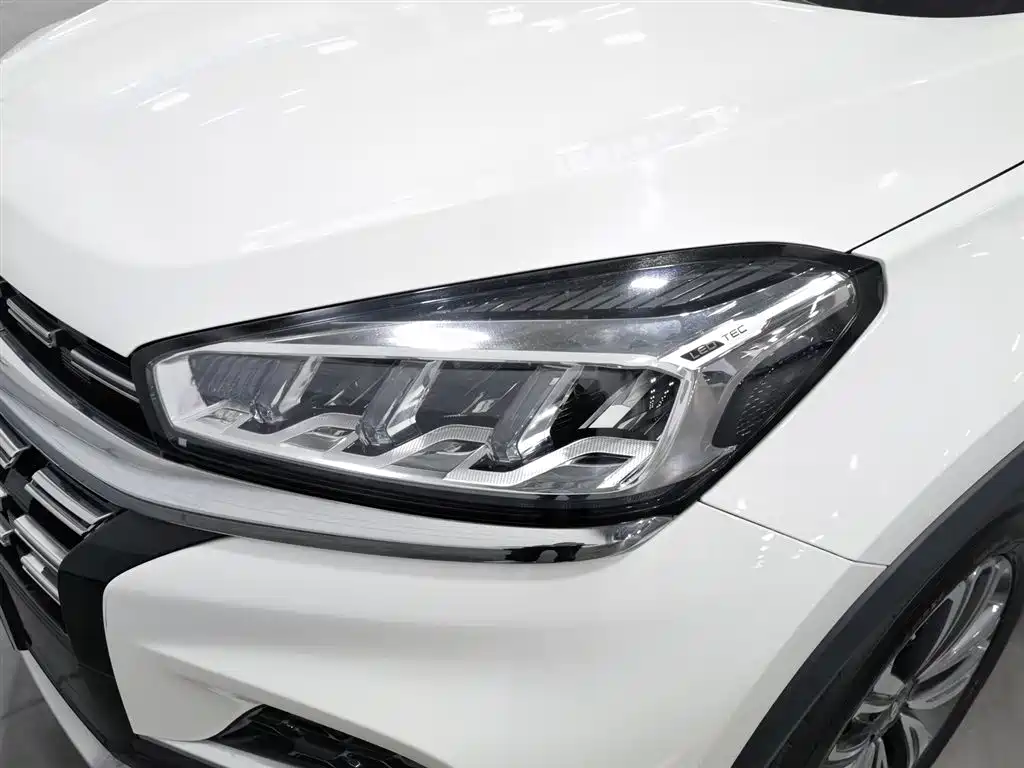 Chery Tiggo 8 2019 — фото 7